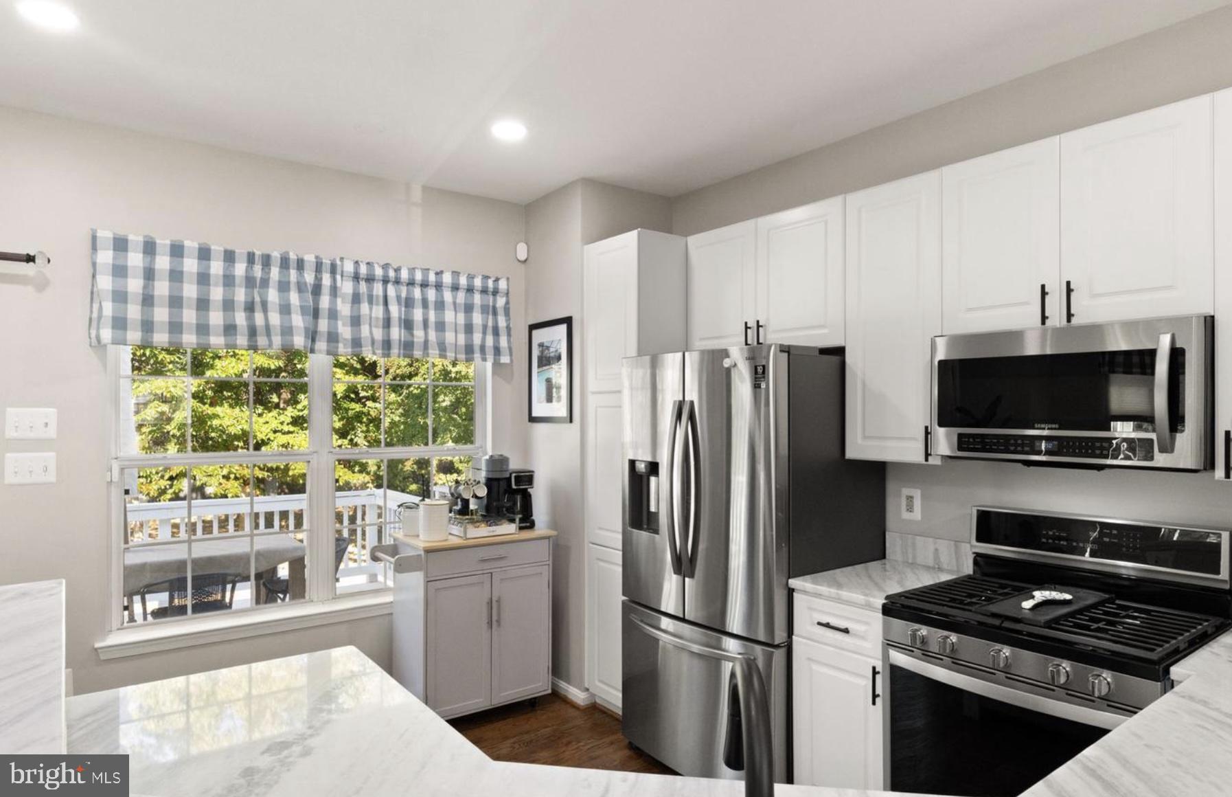 12001 EDGEMERE CIRCLE