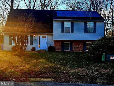 Photo of 2082 Chapelside Court, WALDORF, MD 20602 (MLS # MDCH2052544)