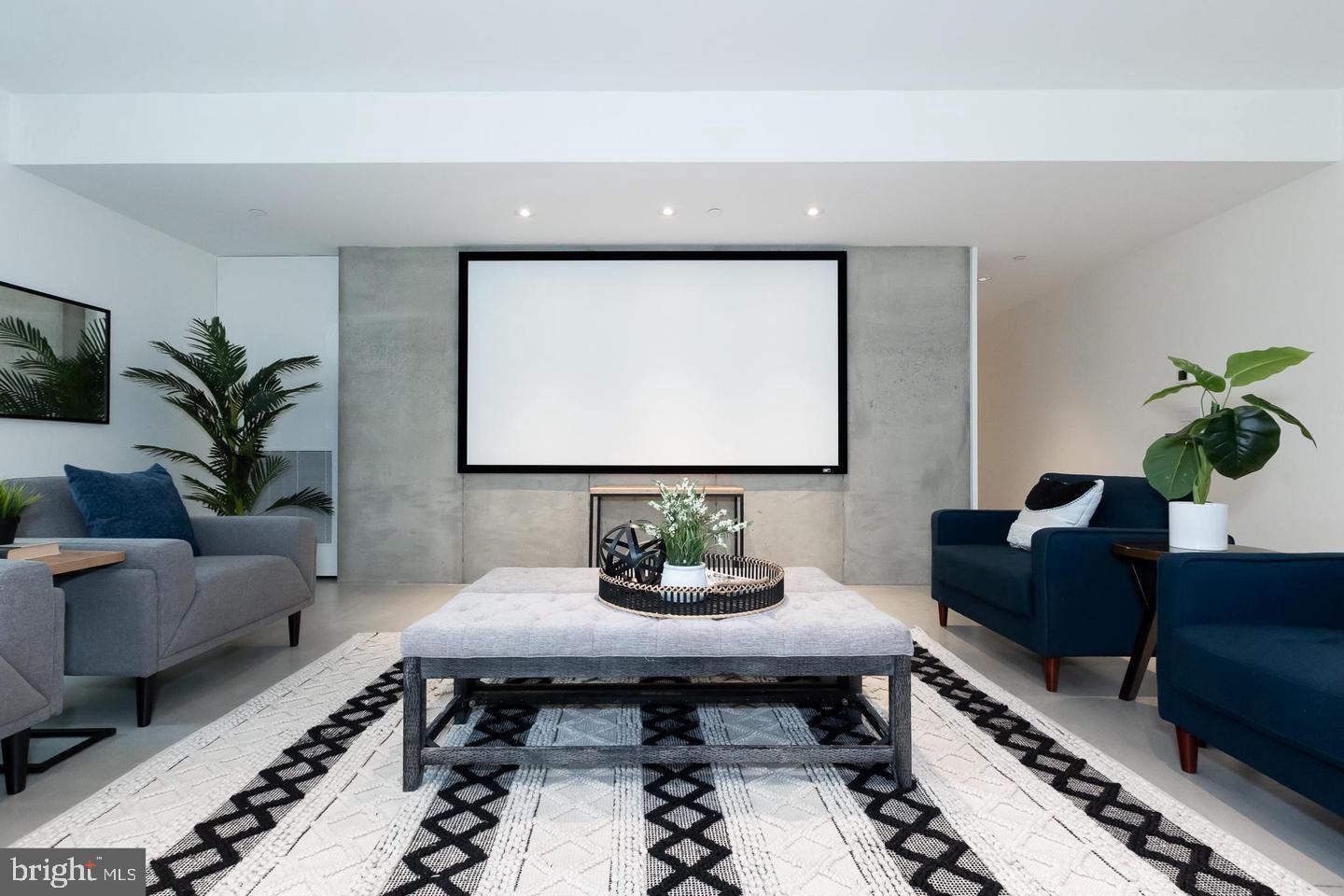 DARNESTOWN OUTSIDE - Residential