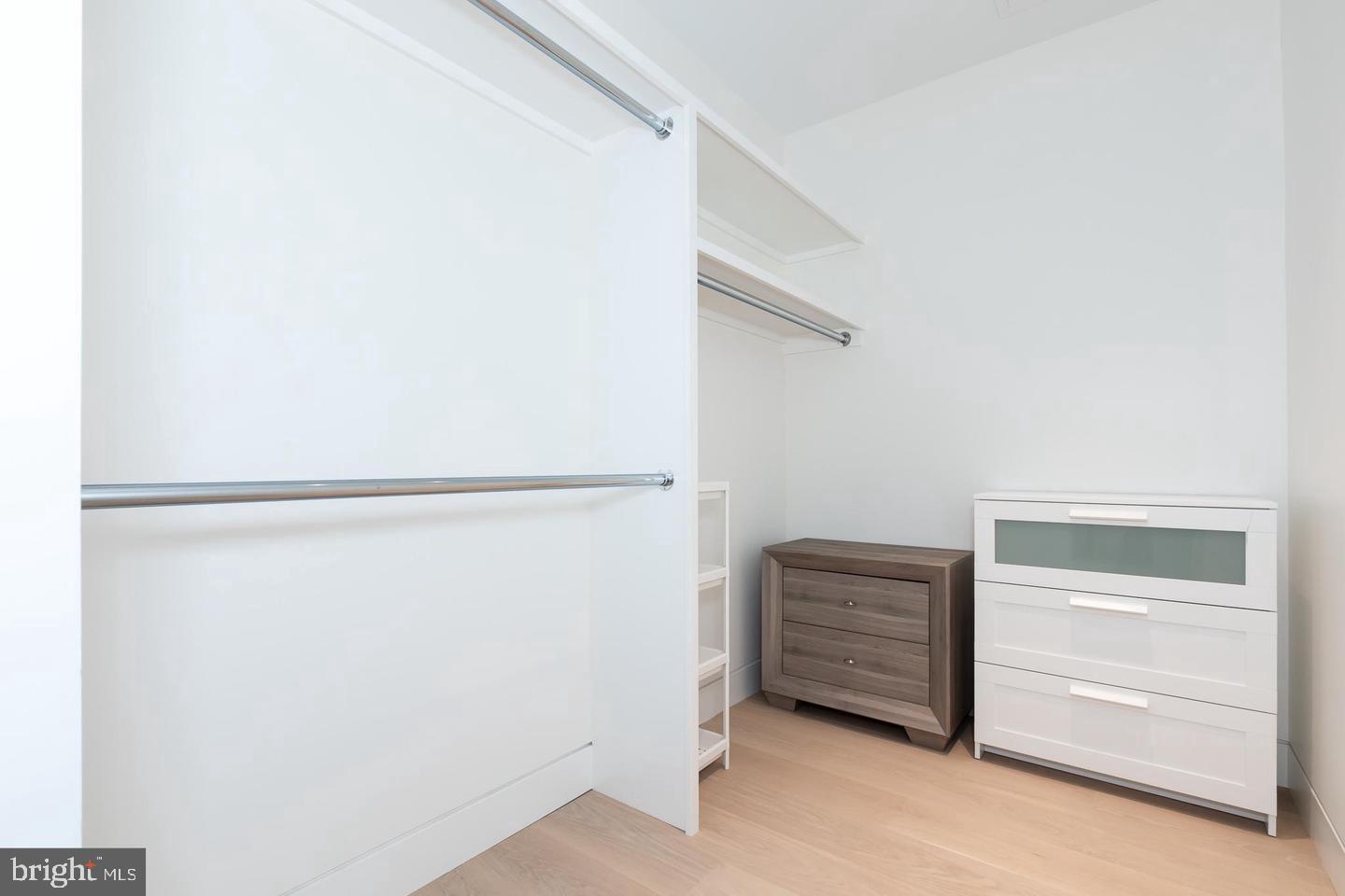 DARNESTOWN OUTSIDE - Residential