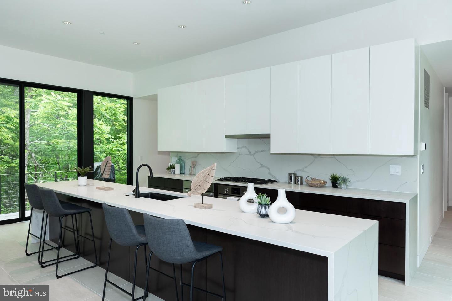 DARNESTOWN OUTSIDE - Residential