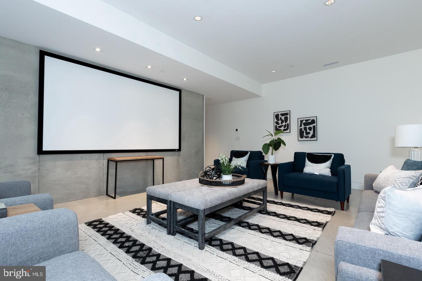 DARNESTOWN OUTSIDE - Residential