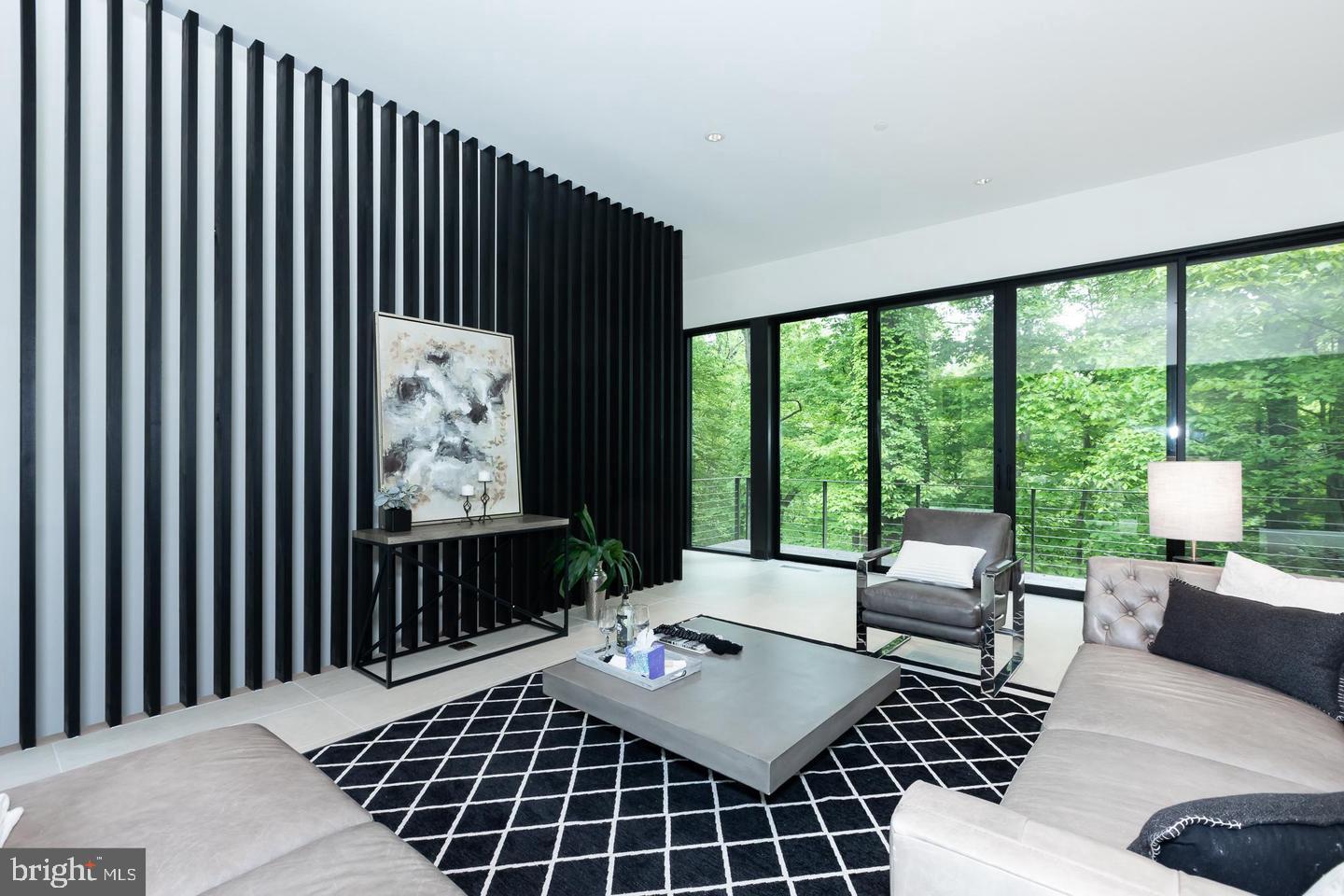 DARNESTOWN OUTSIDE - Residential