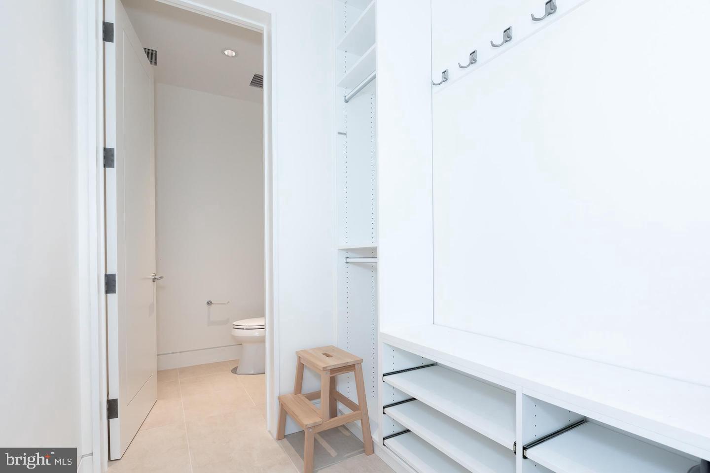 DARNESTOWN OUTSIDE - Residential