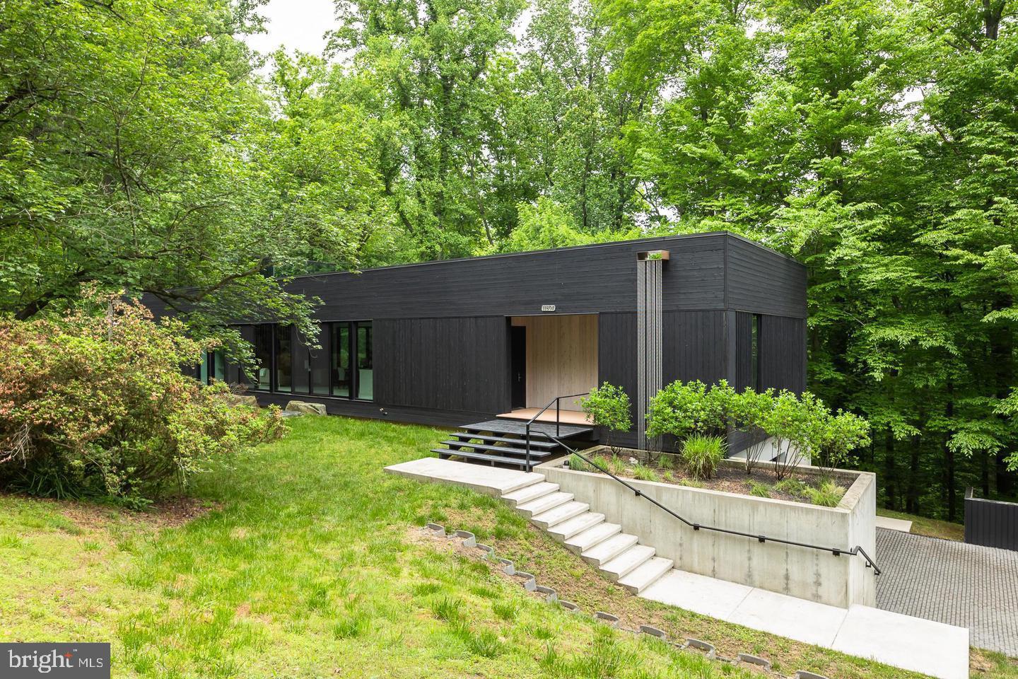 DARNESTOWN OUTSIDE - Residential