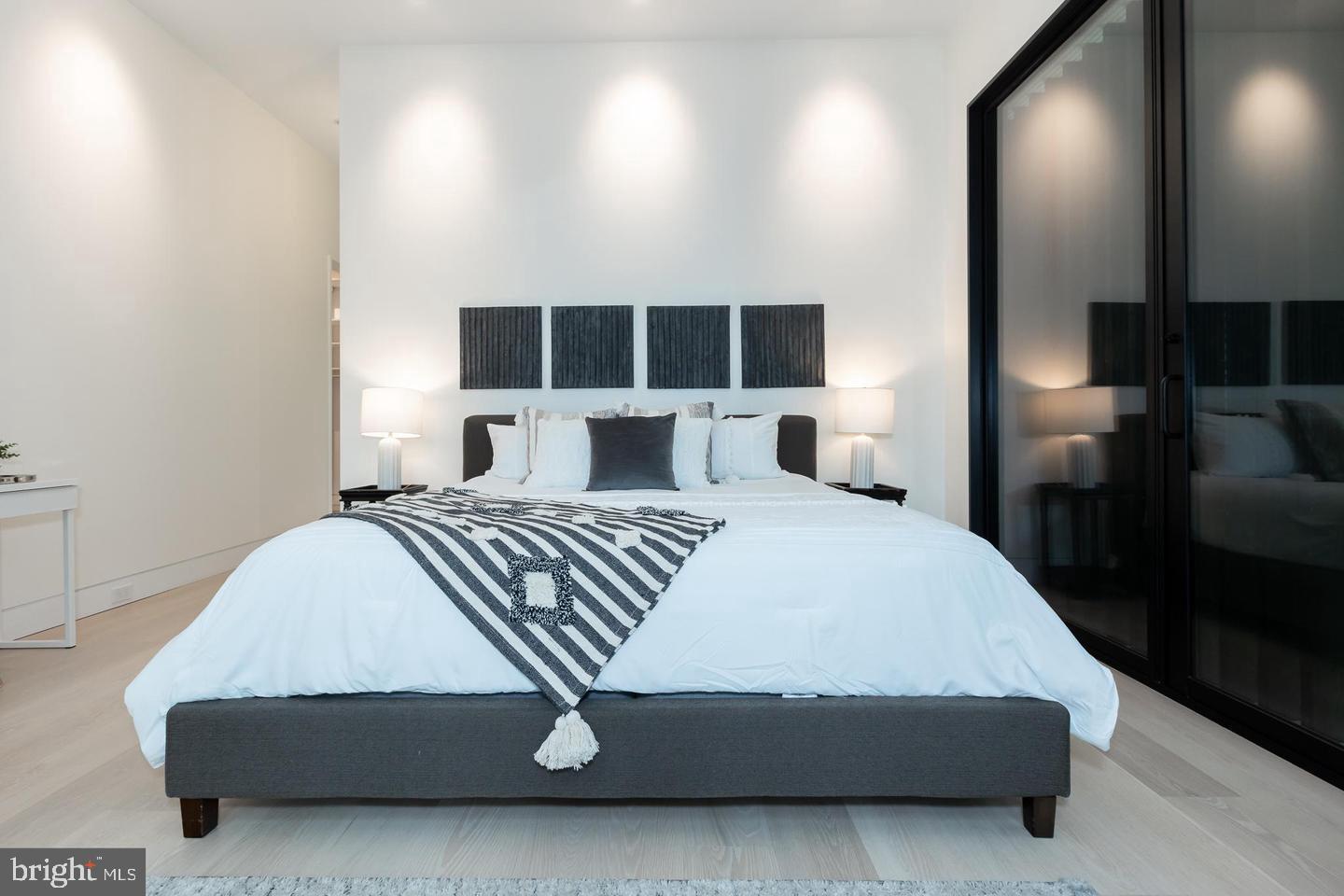 DARNESTOWN OUTSIDE - Residential