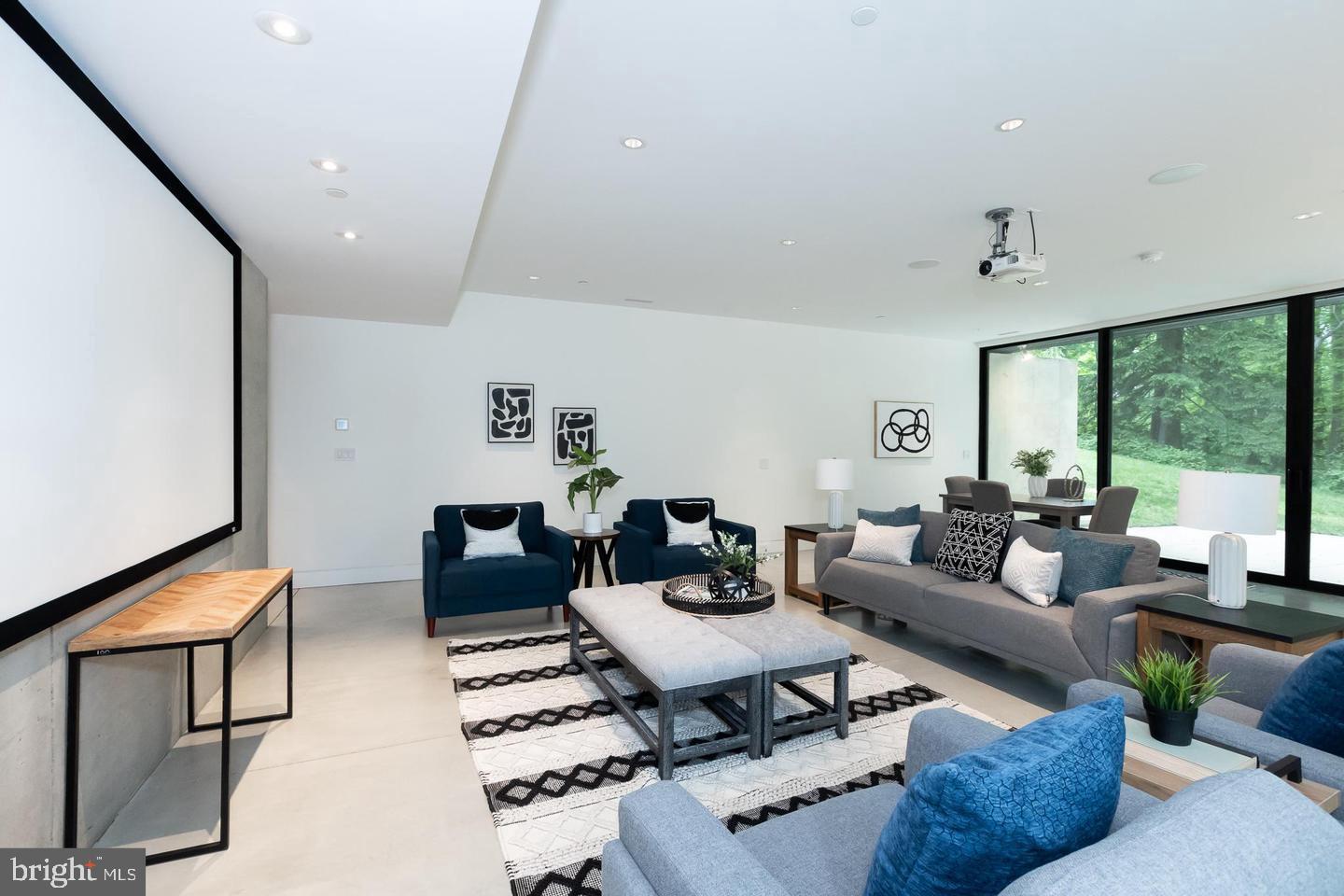 DARNESTOWN OUTSIDE - Residential