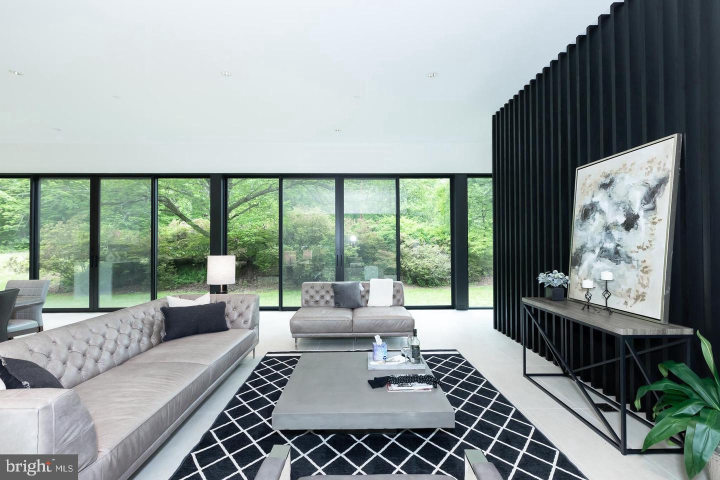 DARNESTOWN OUTSIDE - Residential