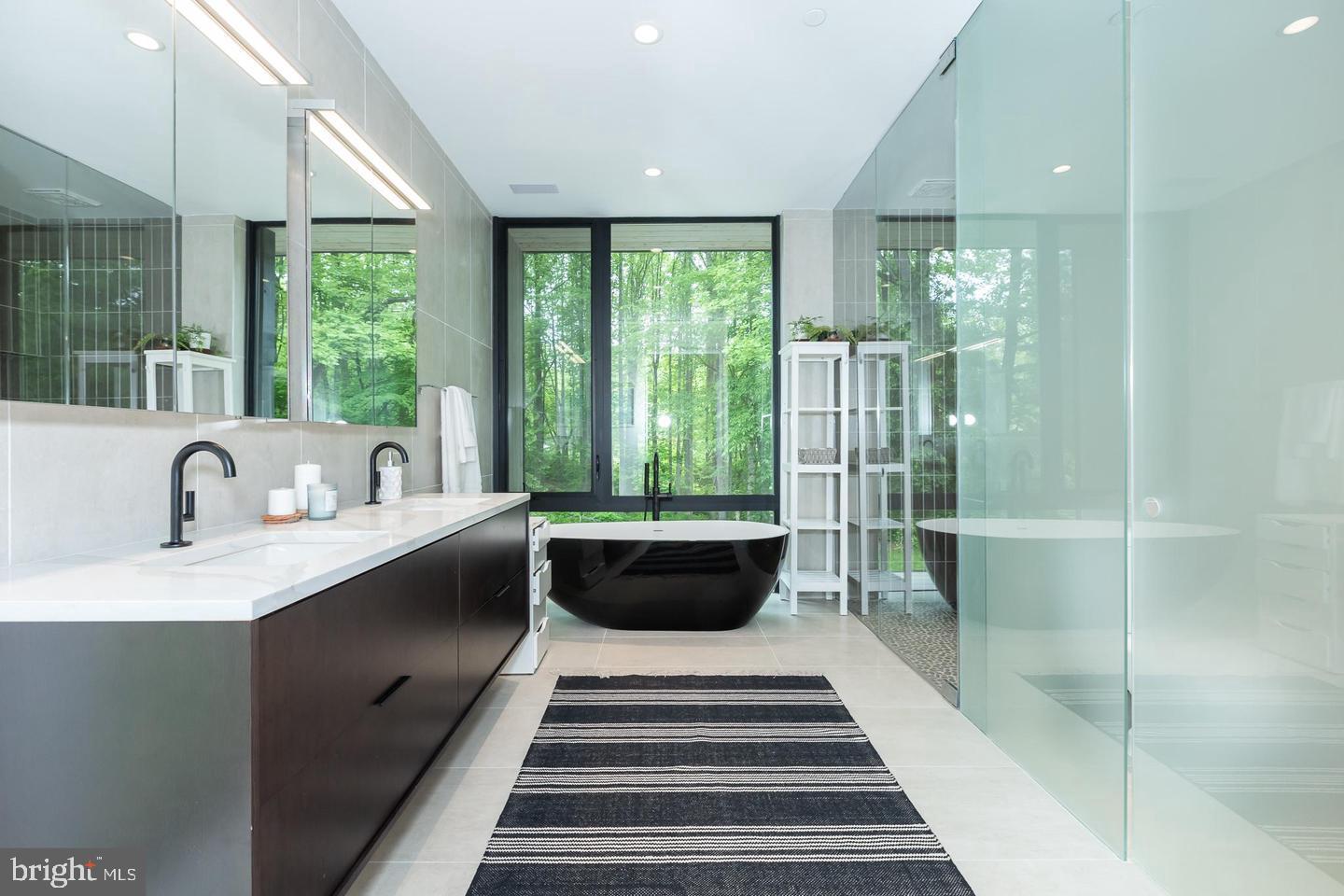 DARNESTOWN OUTSIDE - Residential