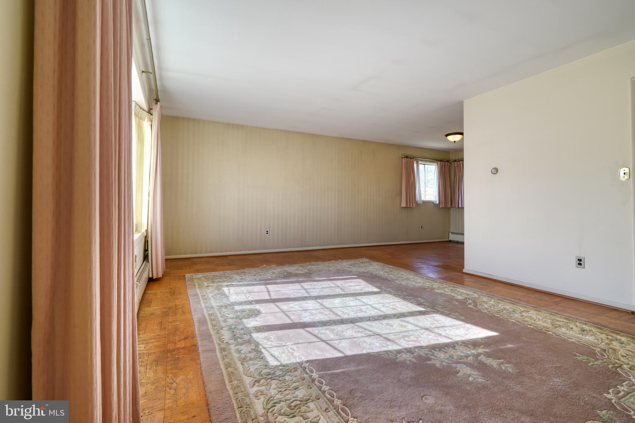 WYNNEWOOD - Residential