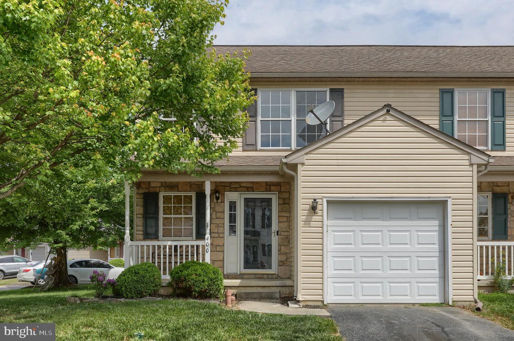 Photo of 400 ELMSHIRE DR, LANCASTER, PA 17603 (MLS # PALA2035432)