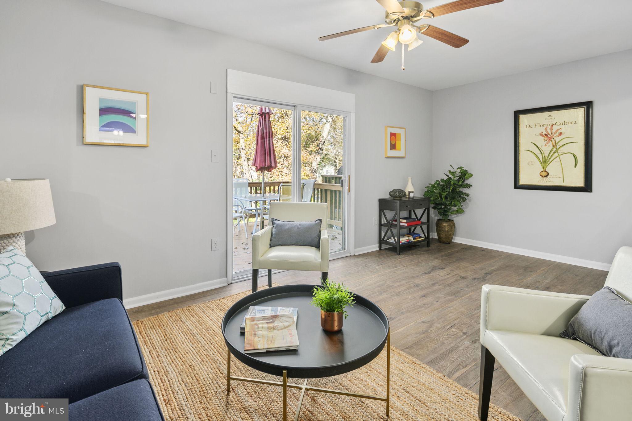 REDLAND STATION TH - Residential