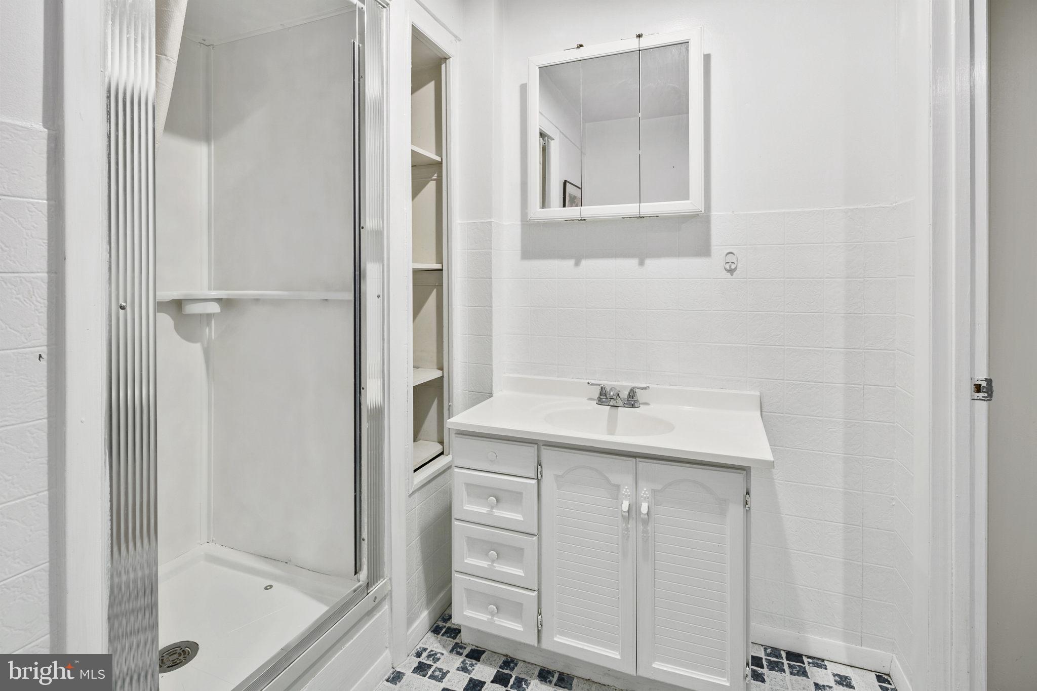 REDLAND STATION TH - Residential