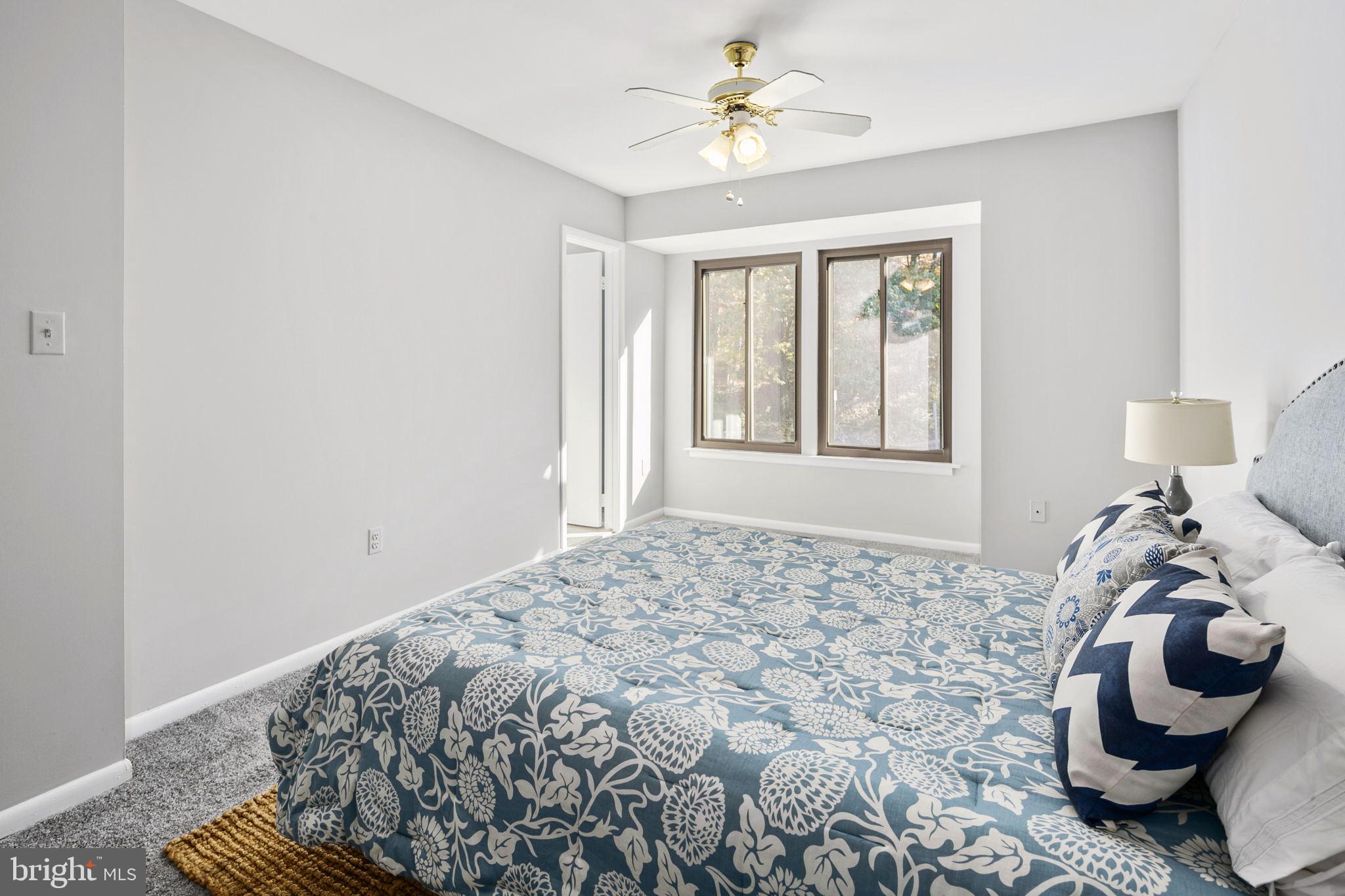 REDLAND STATION TH - Residential