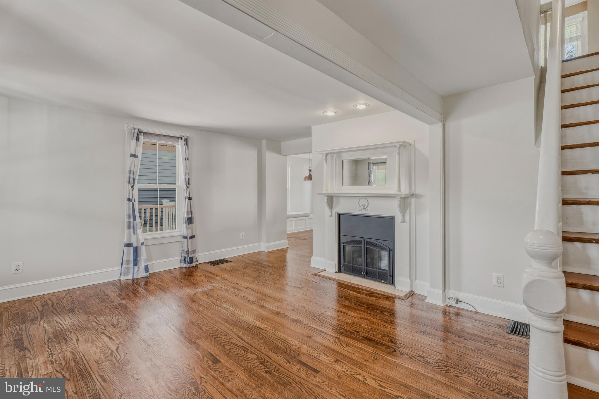 309 LENNOX AVENUE