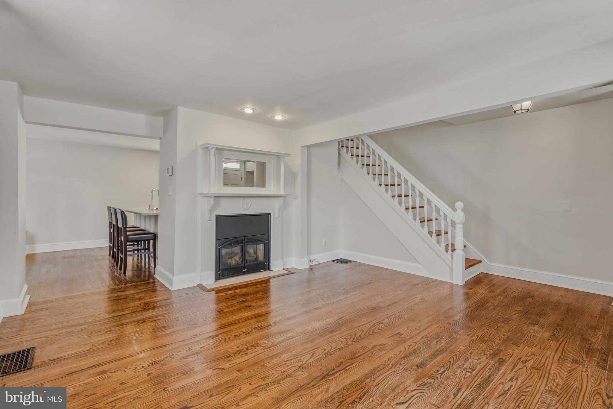 309 LENNOX AVENUE