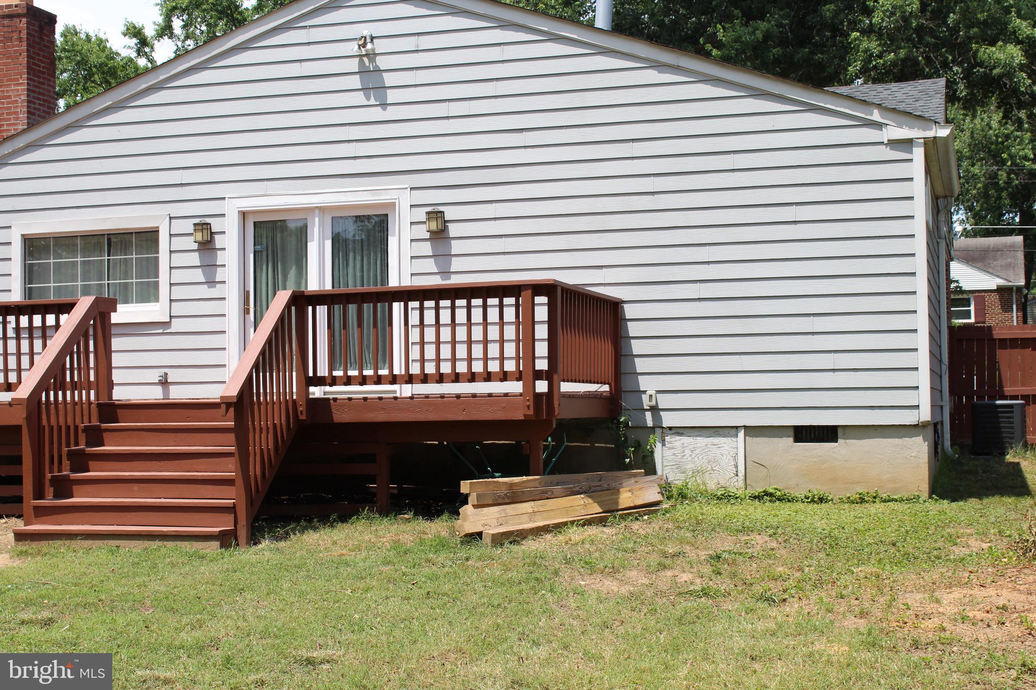 CONNECTICUT AVENUE ESTATES - Residential Lease