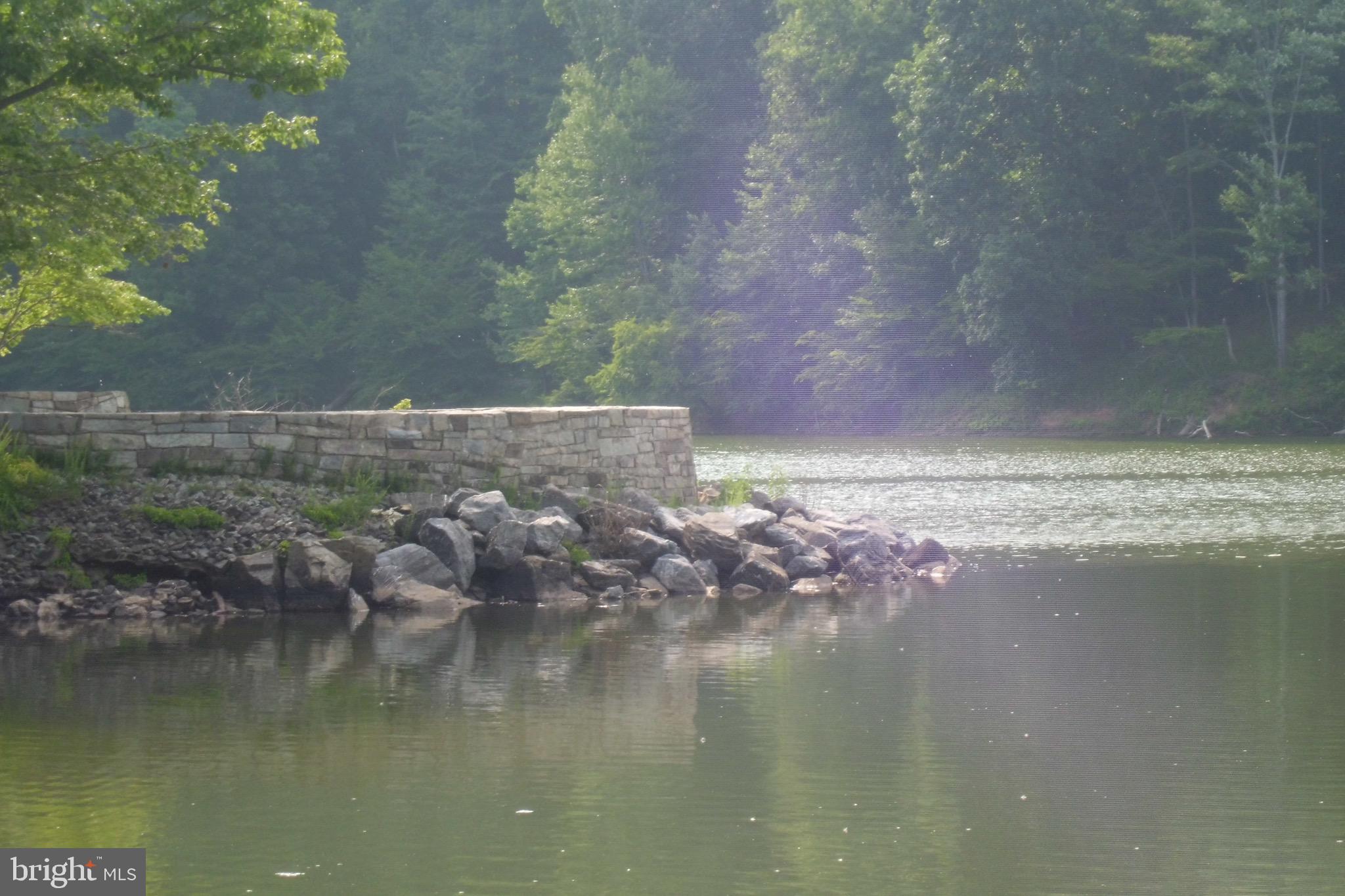 CONNECTICUT AVENUE ESTATES - Residential Lease