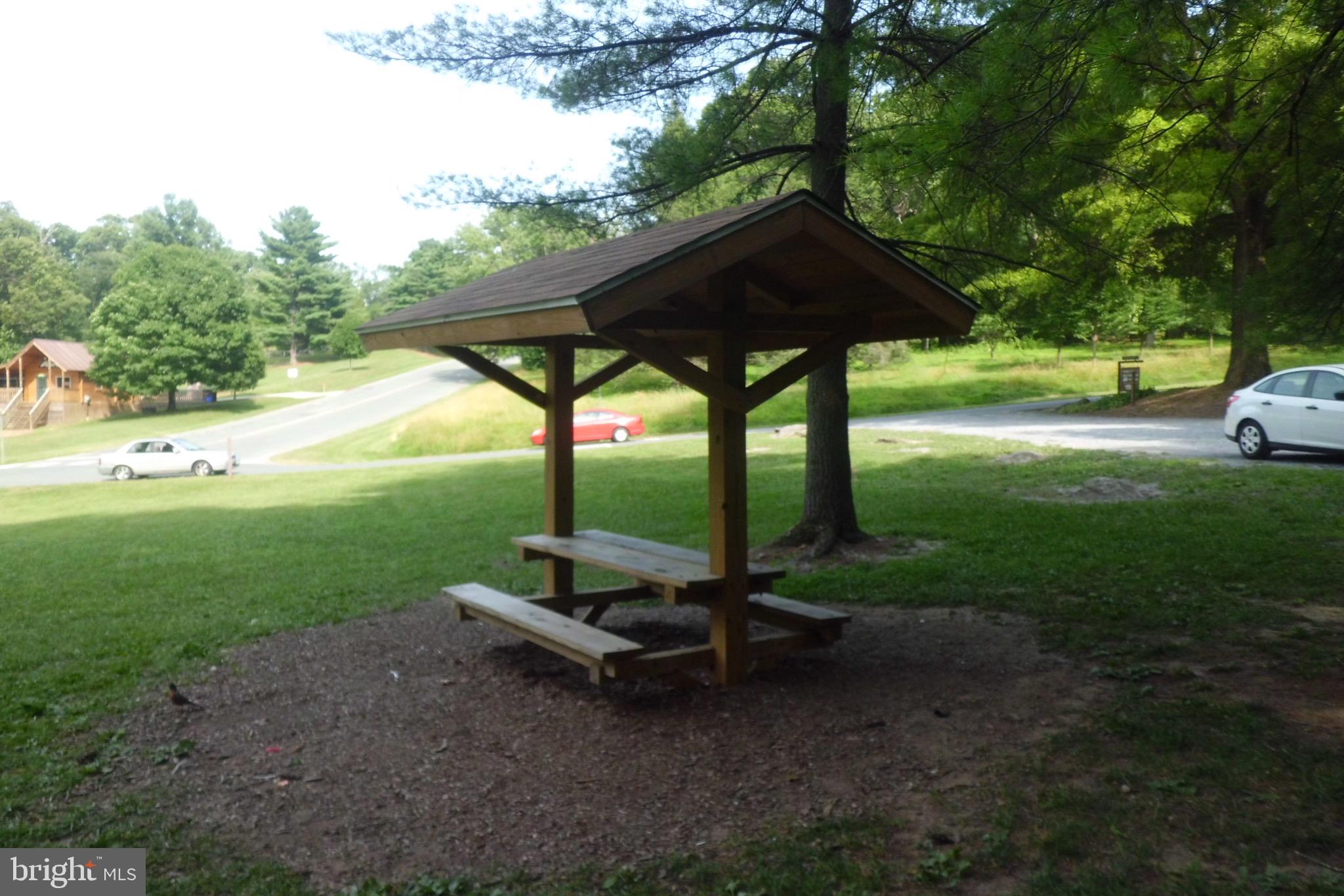 CONNECTICUT AVENUE ESTATES - Residential Lease