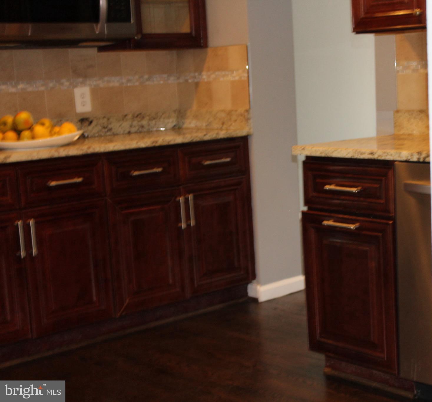 CONNECTICUT AVENUE ESTATES - Residential Lease