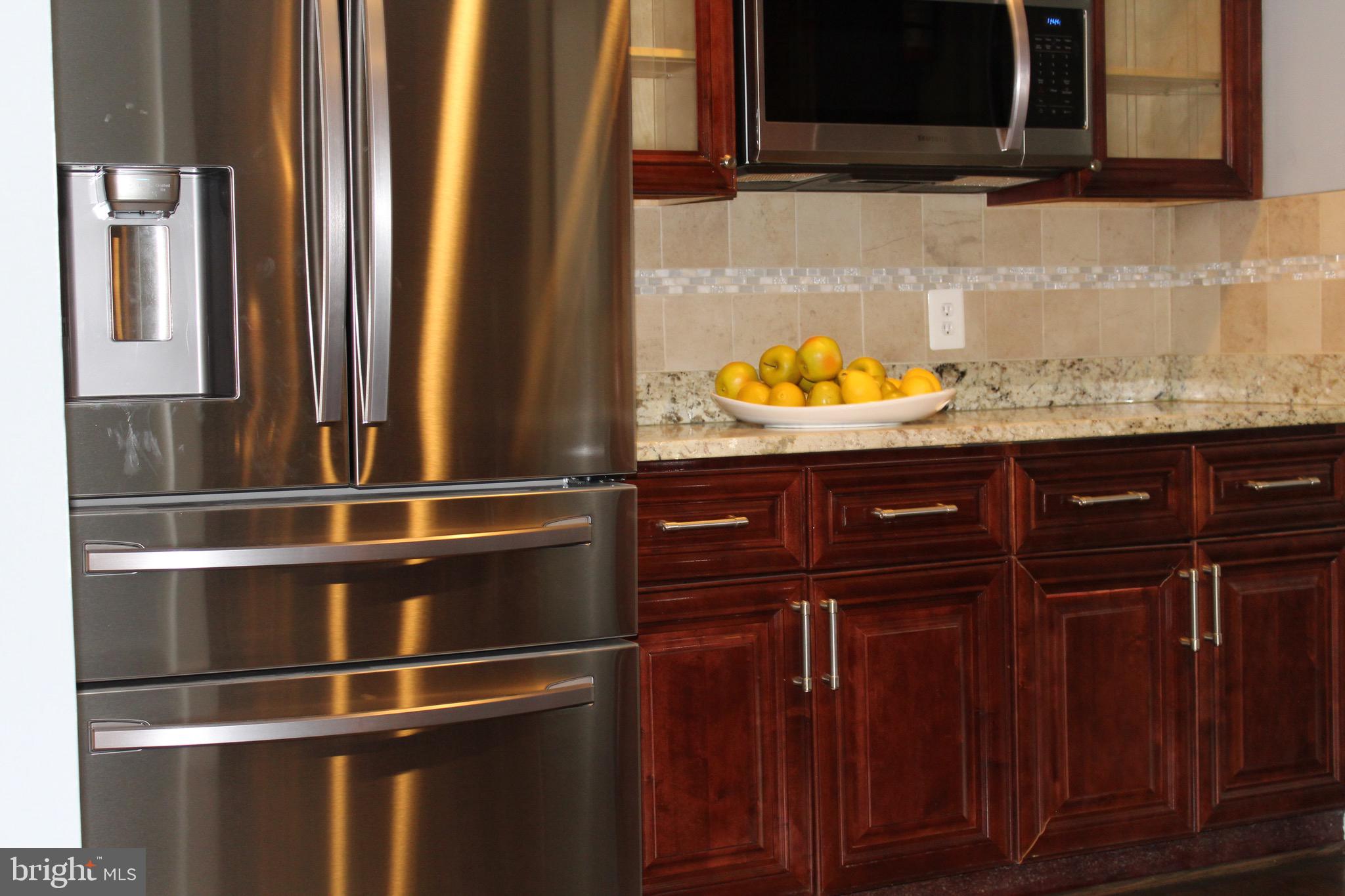 CONNECTICUT AVENUE ESTATES - Residential Lease