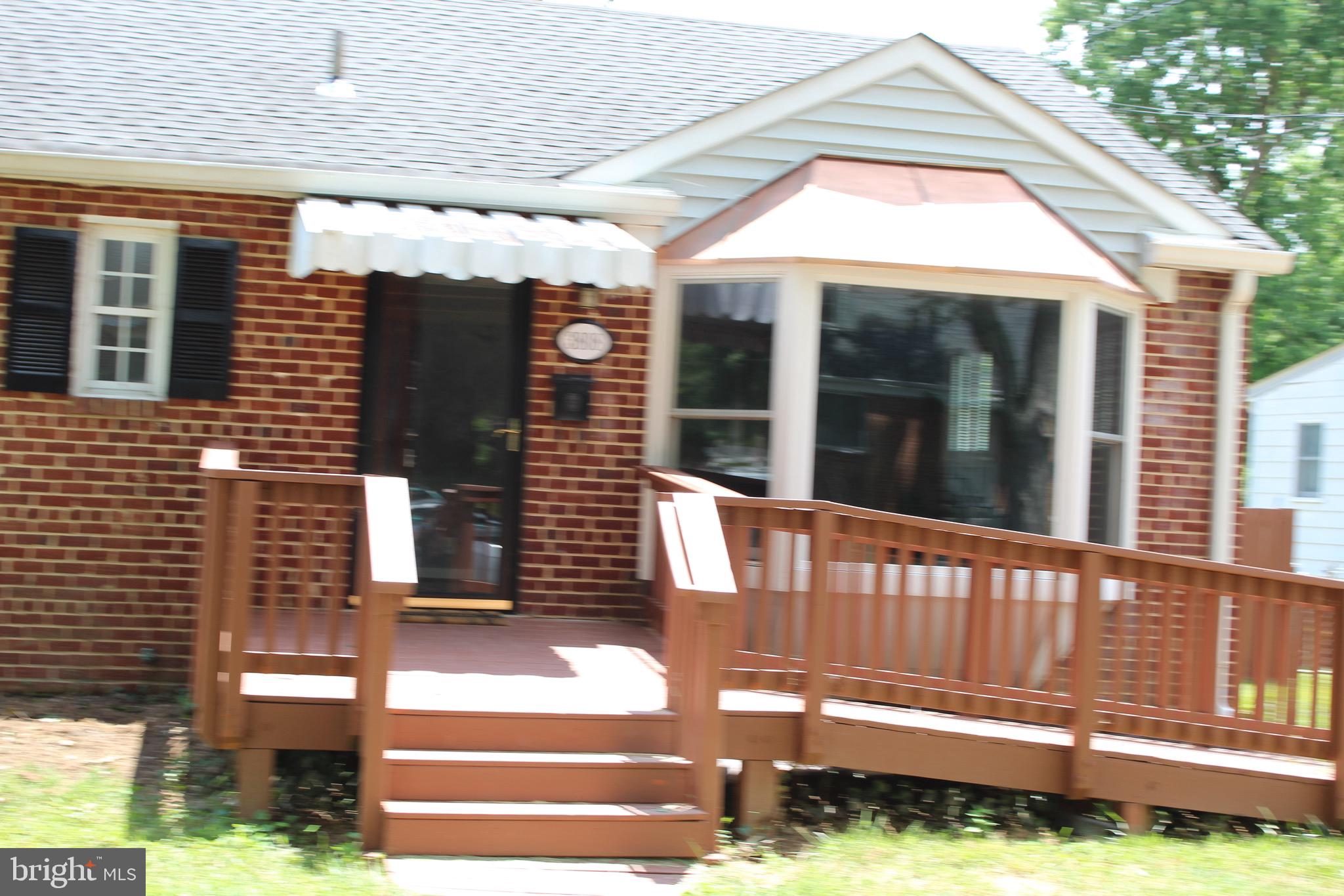 CONNECTICUT AVENUE ESTATES - Residential Lease