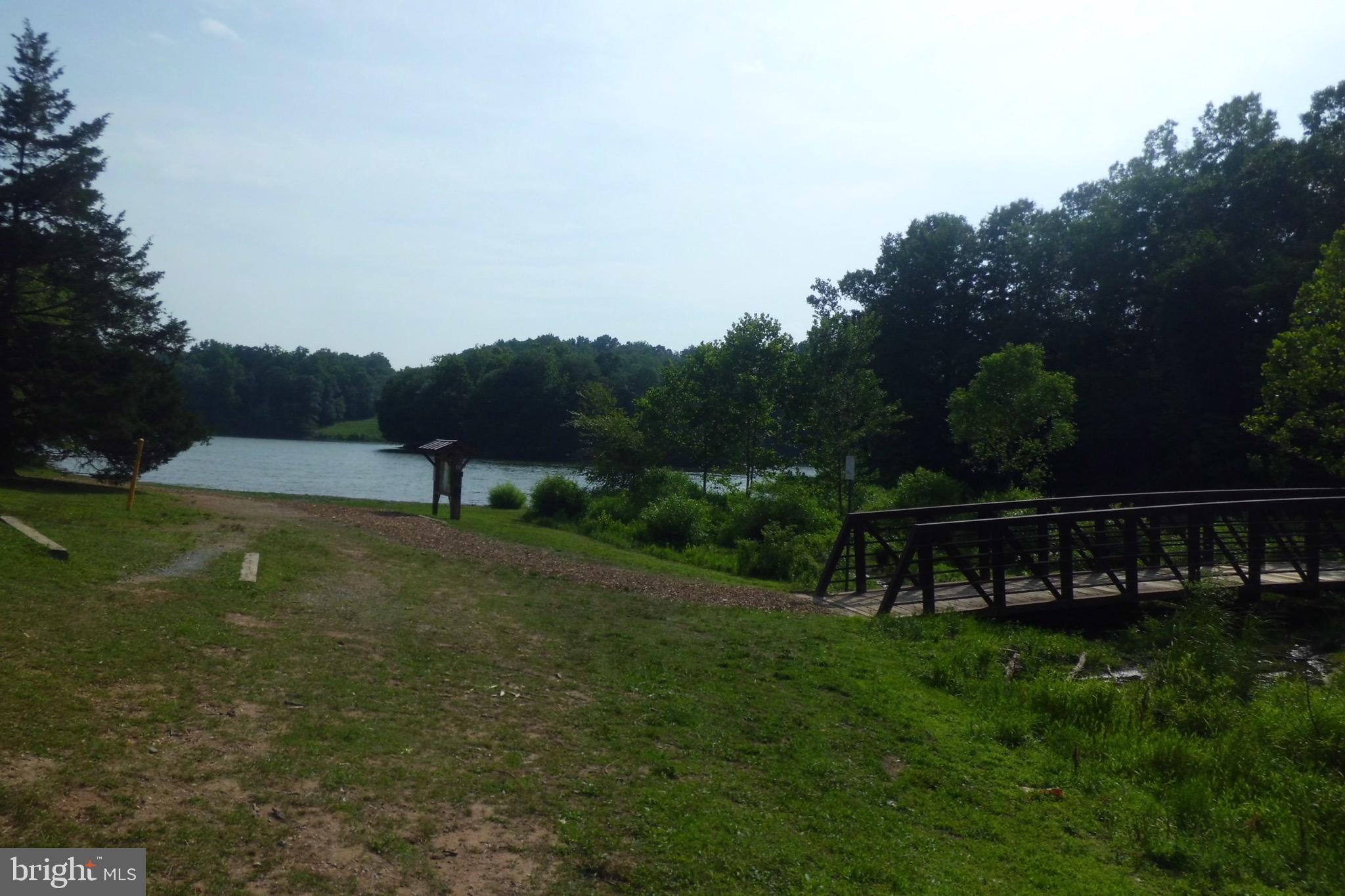 CONNECTICUT AVENUE ESTATES - Residential Lease