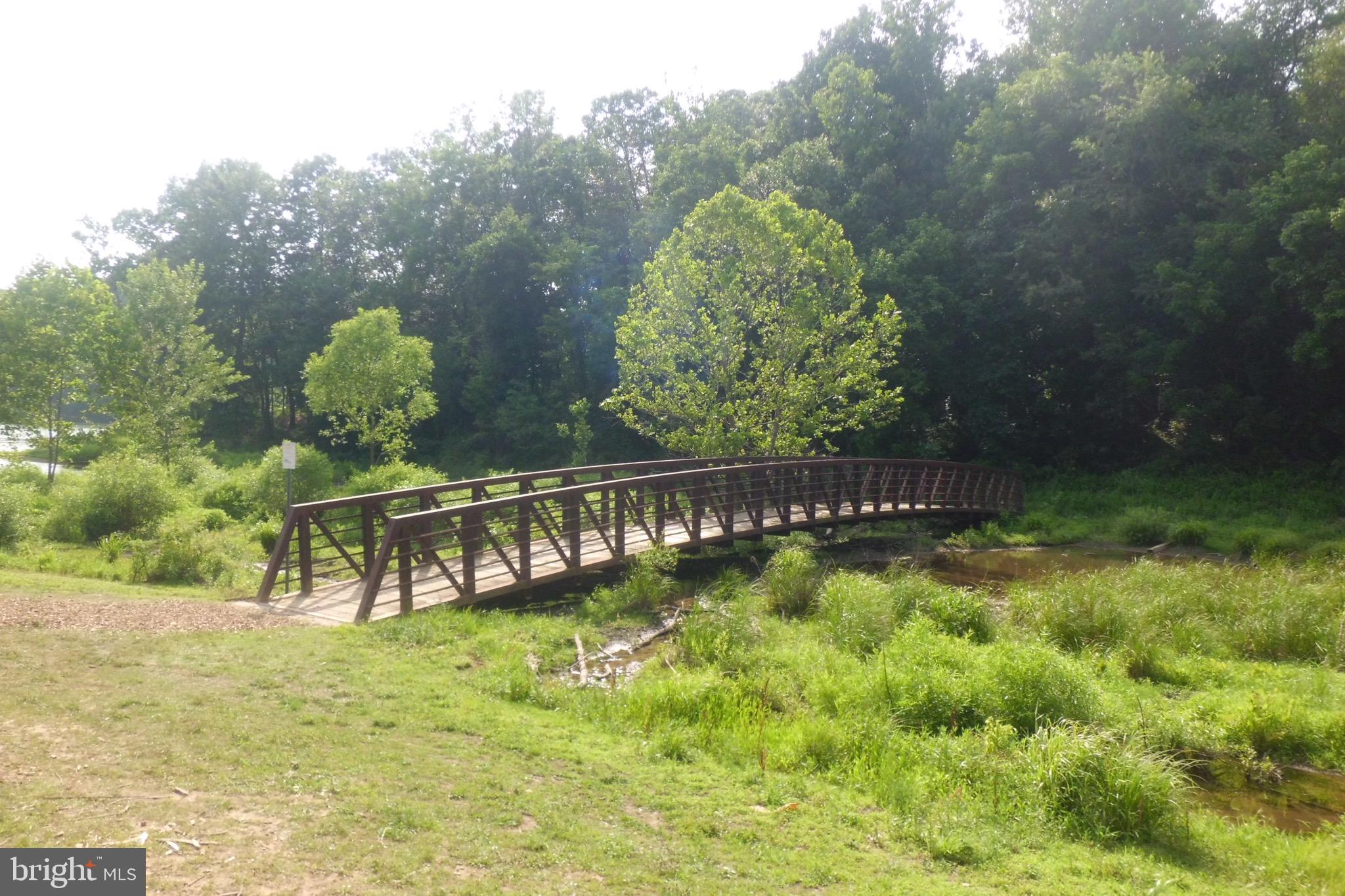 CONNECTICUT AVENUE ESTATES - Residential Lease