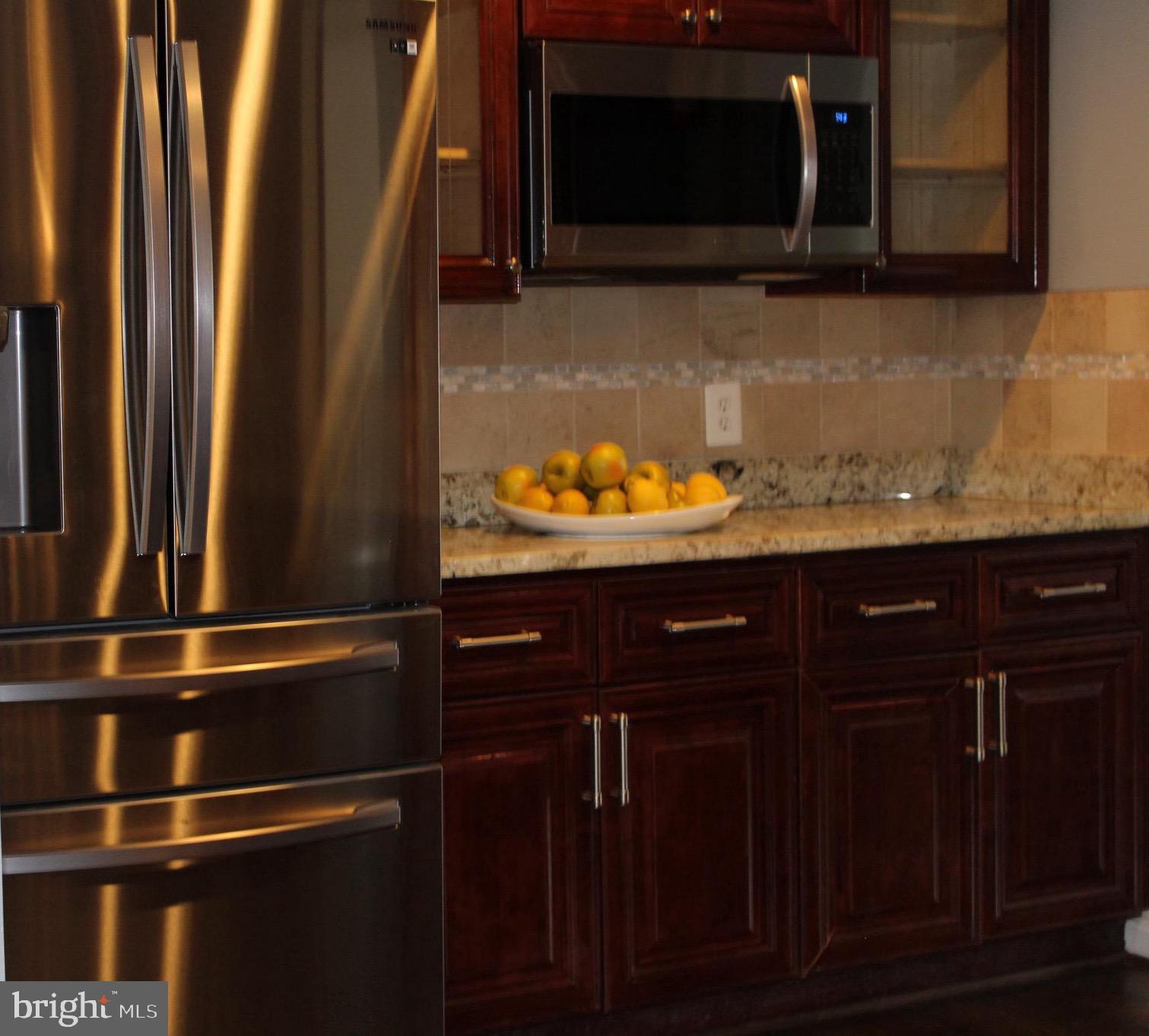 CONNECTICUT AVENUE ESTATES - Residential Lease