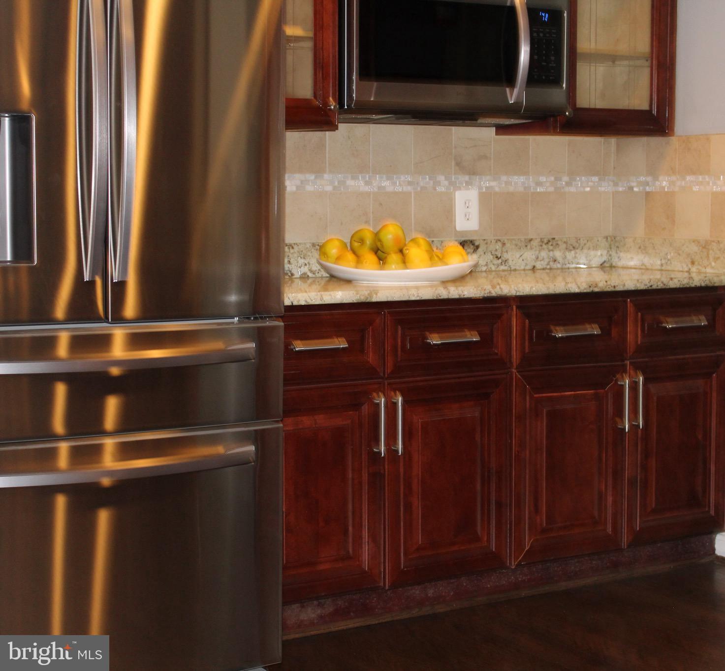 CONNECTICUT AVENUE ESTATES - Residential Lease