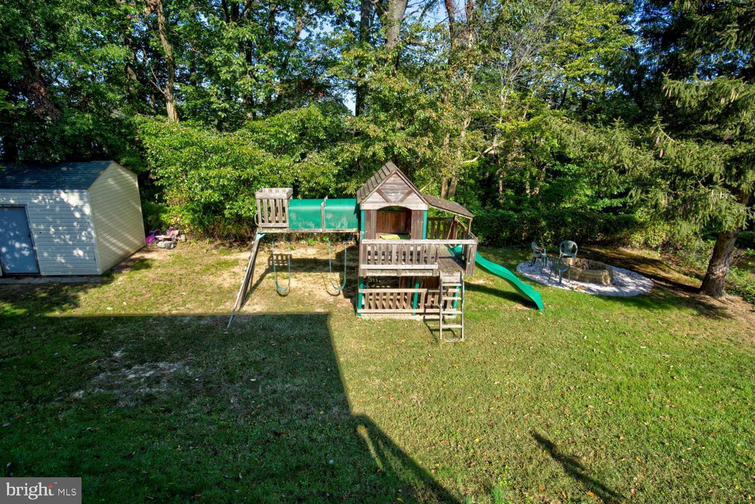 EASTERN TERRACE - Residential