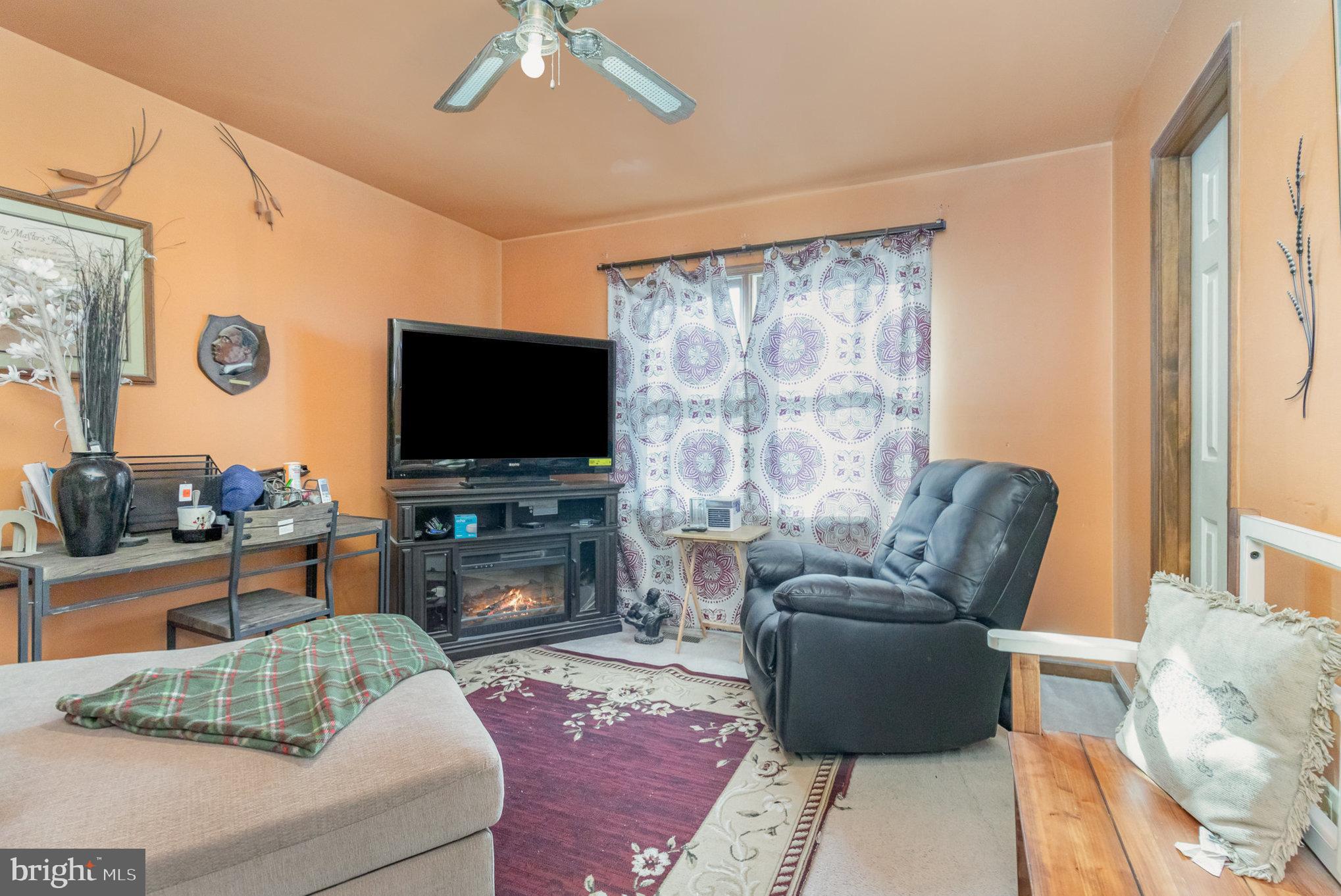 16388 HERITAGE PINES CIRCLE