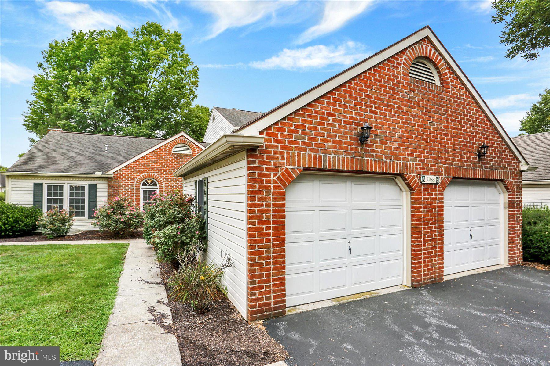 SOUTHPOINT OF HERSHEY - Residential