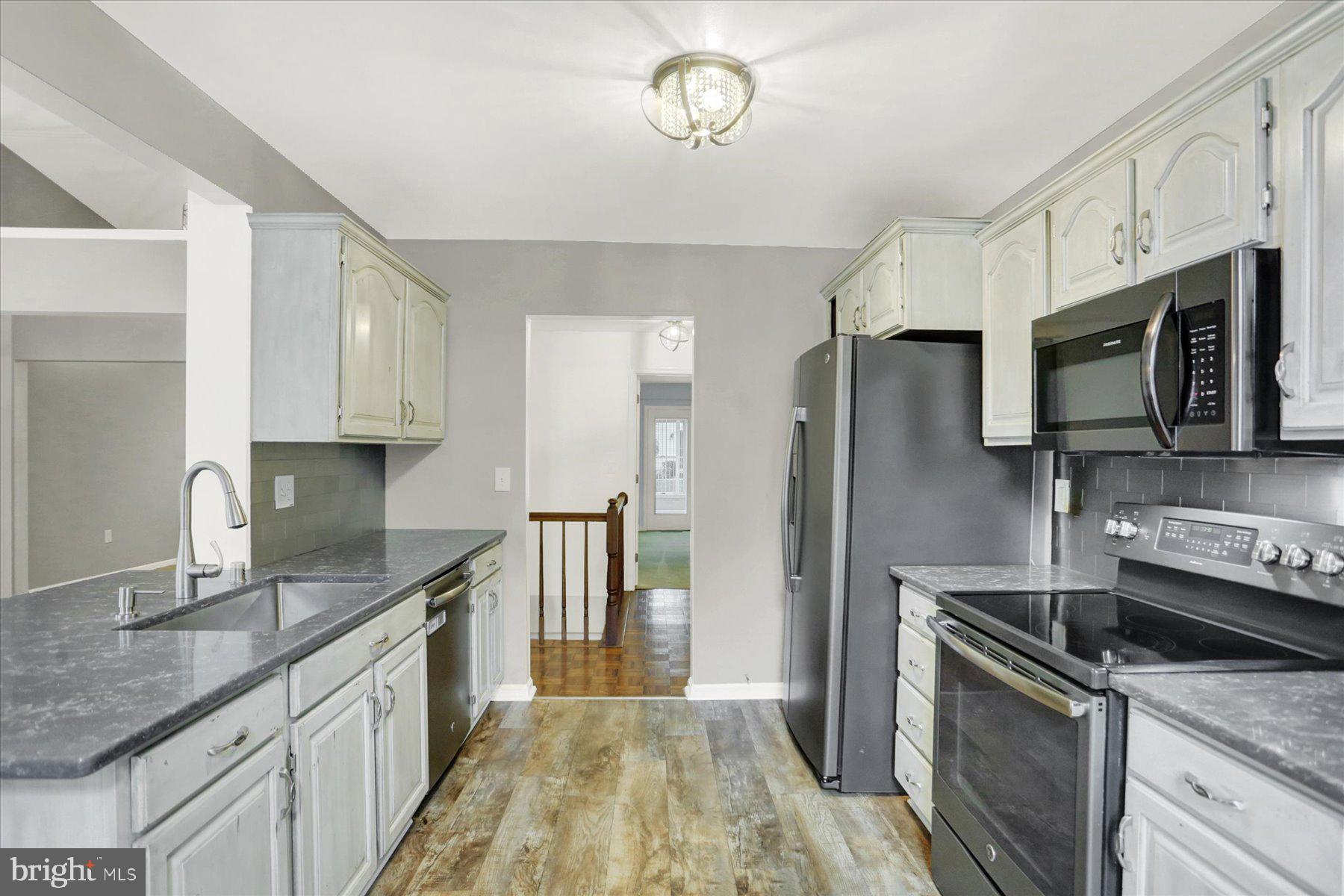 SOUTHPOINT OF HERSHEY - Residential