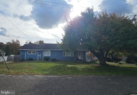 Homes For Sale - 68 Lakeside Drive<br/> BRIDGETON, NJ 08302