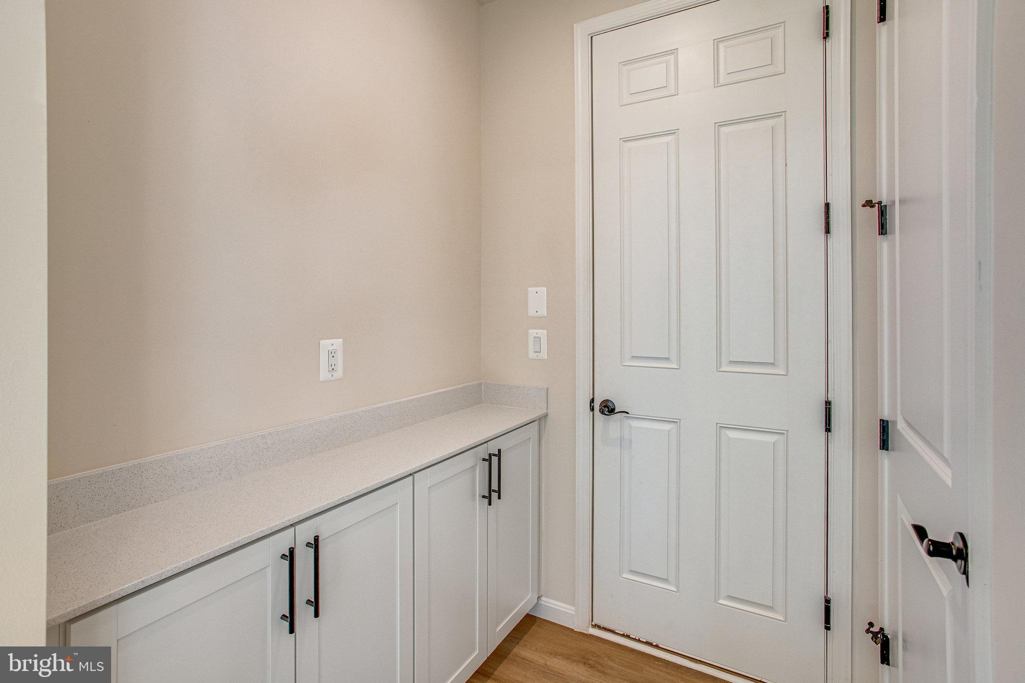 WILDERNESS SHORES - Residential