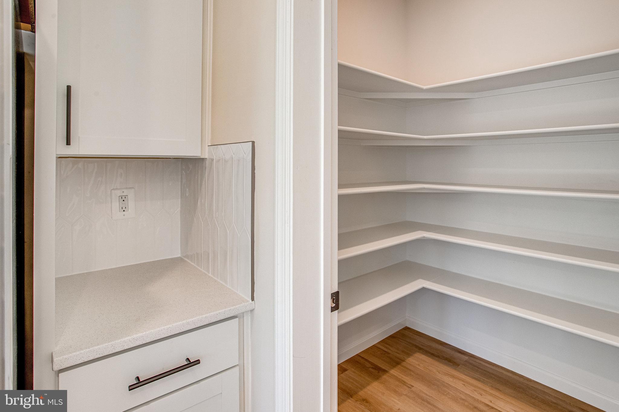 WILDERNESS SHORES - Residential