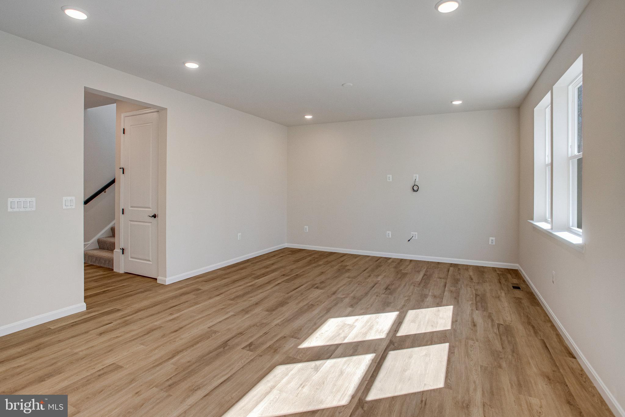 WILDERNESS SHORES - Residential