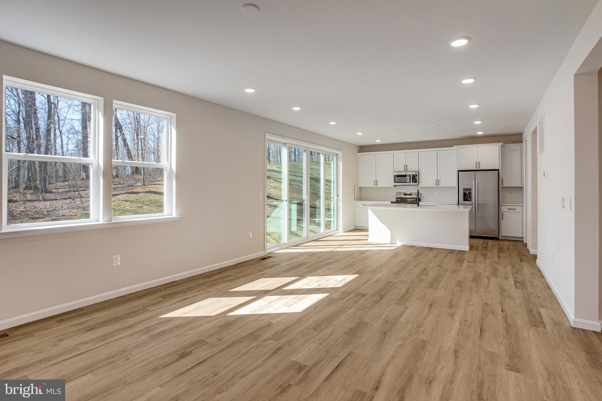 WILDERNESS SHORES - Residential