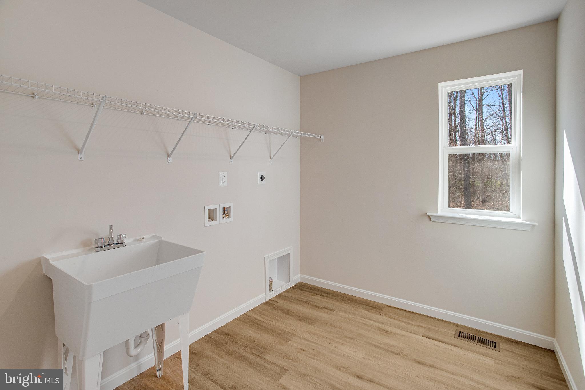 WILDERNESS SHORES - Residential