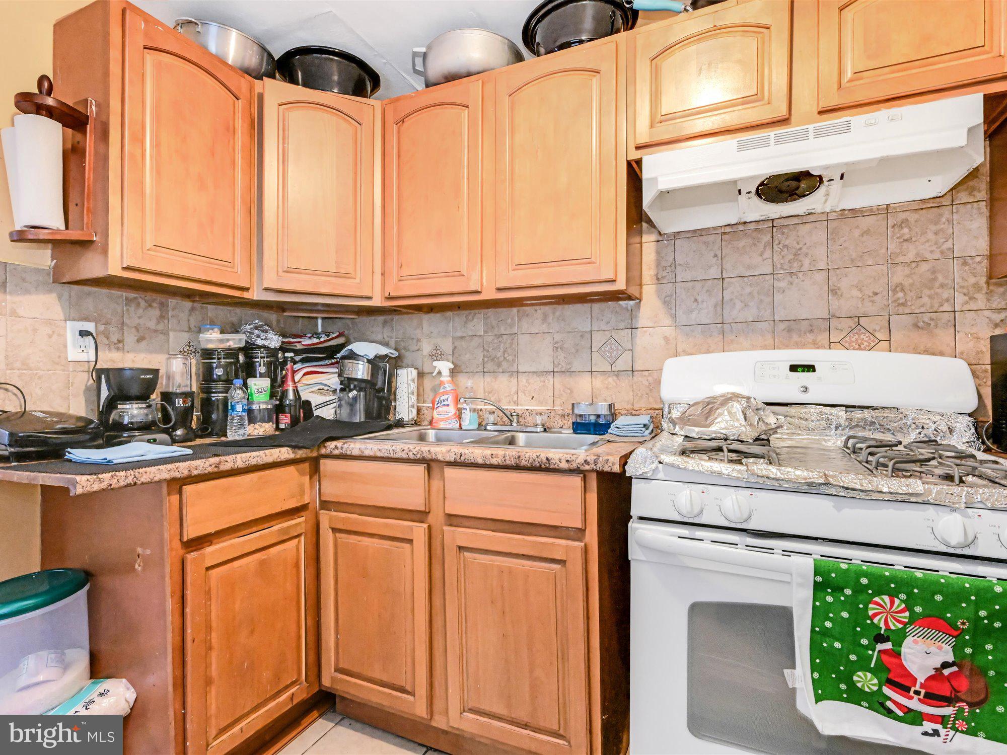 ARBOR HILLS - Residential