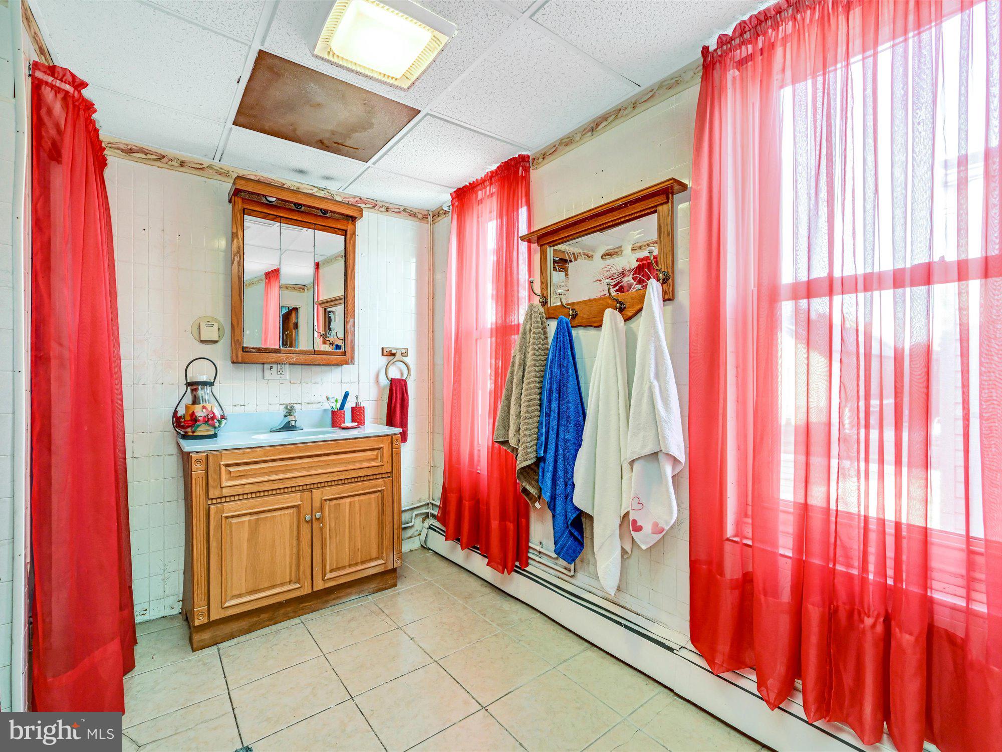 ARBOR HILLS - Residential