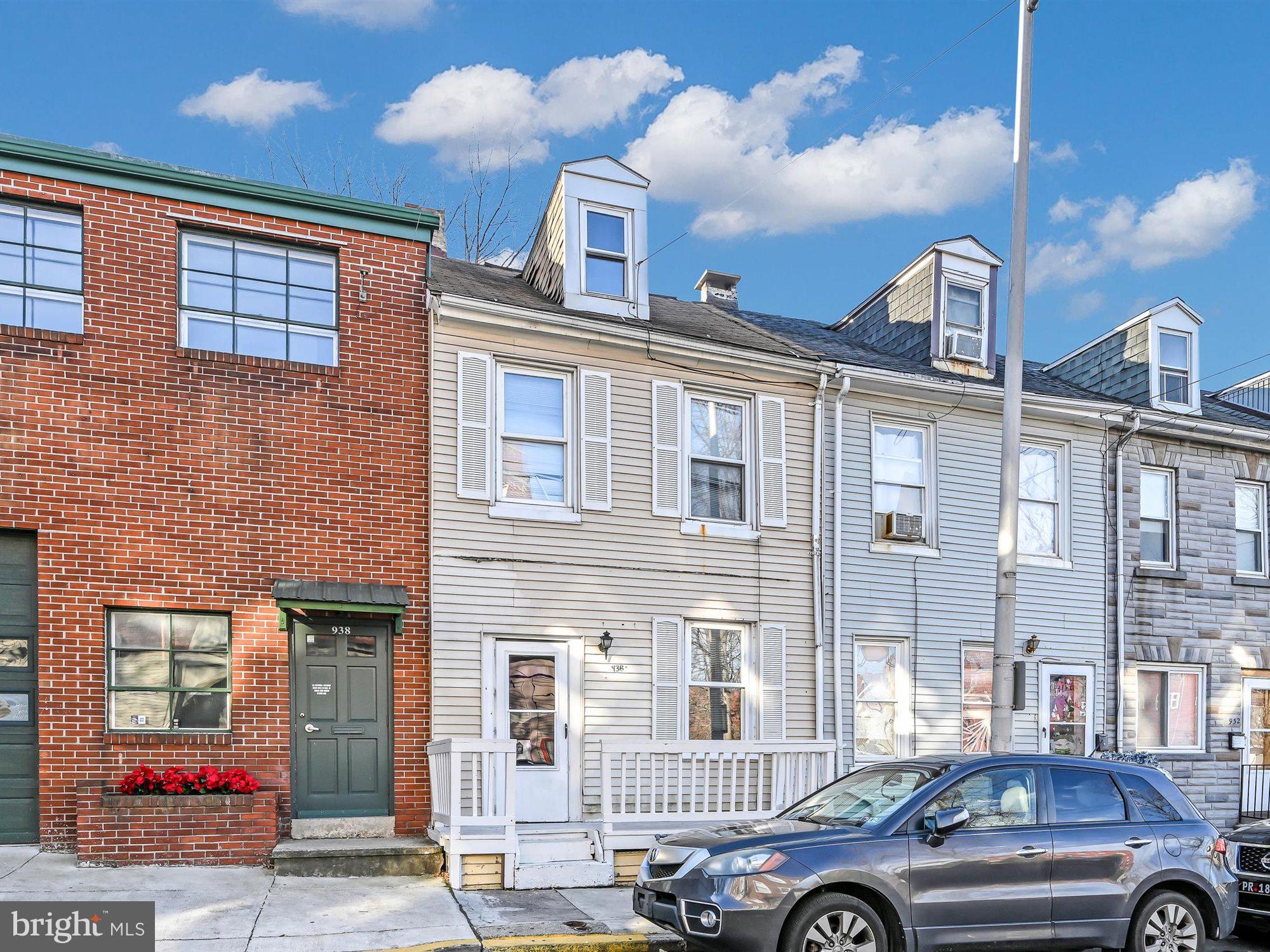 ARBOR HILLS - Residential