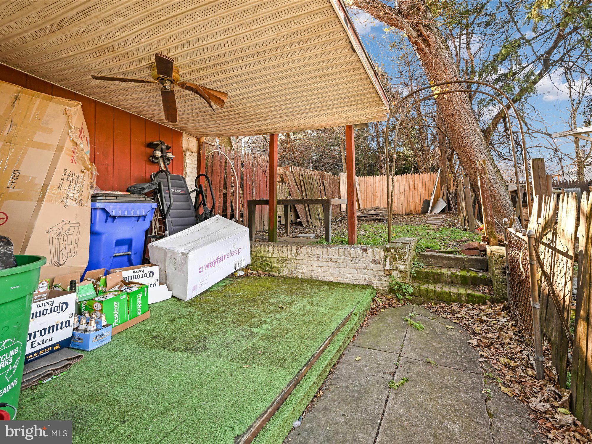 ARBOR HILLS - Residential