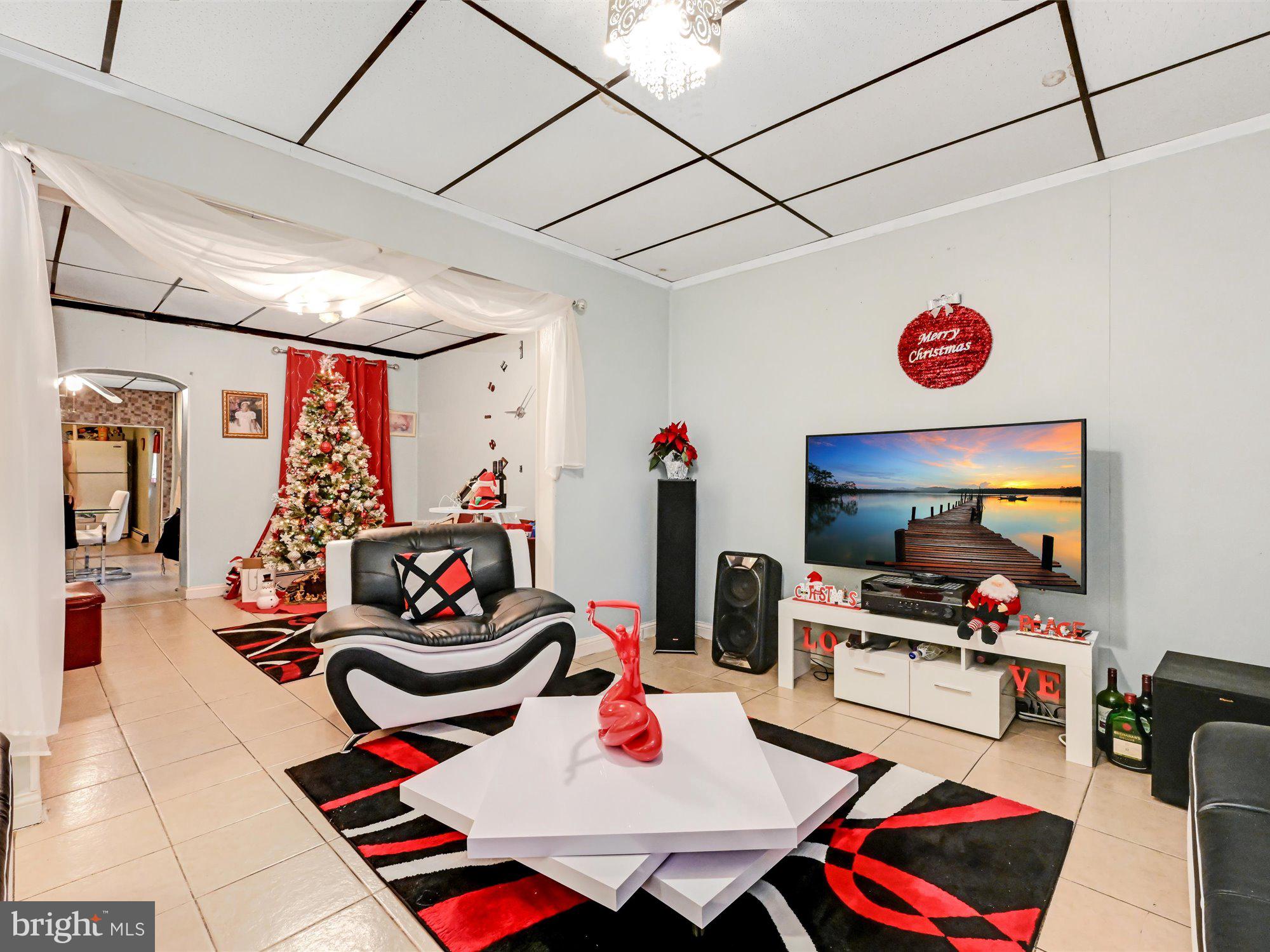 ARBOR HILLS - Residential