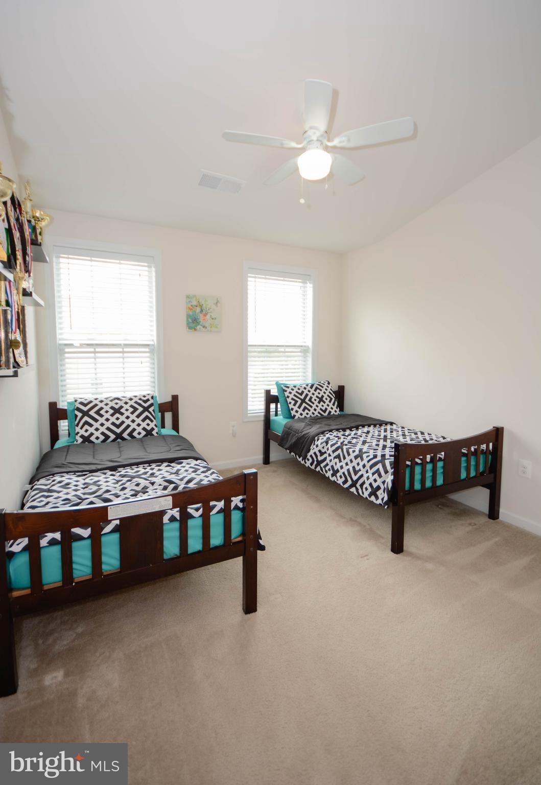 LOUDOUN VALLEY ESTATES 2 - Residential