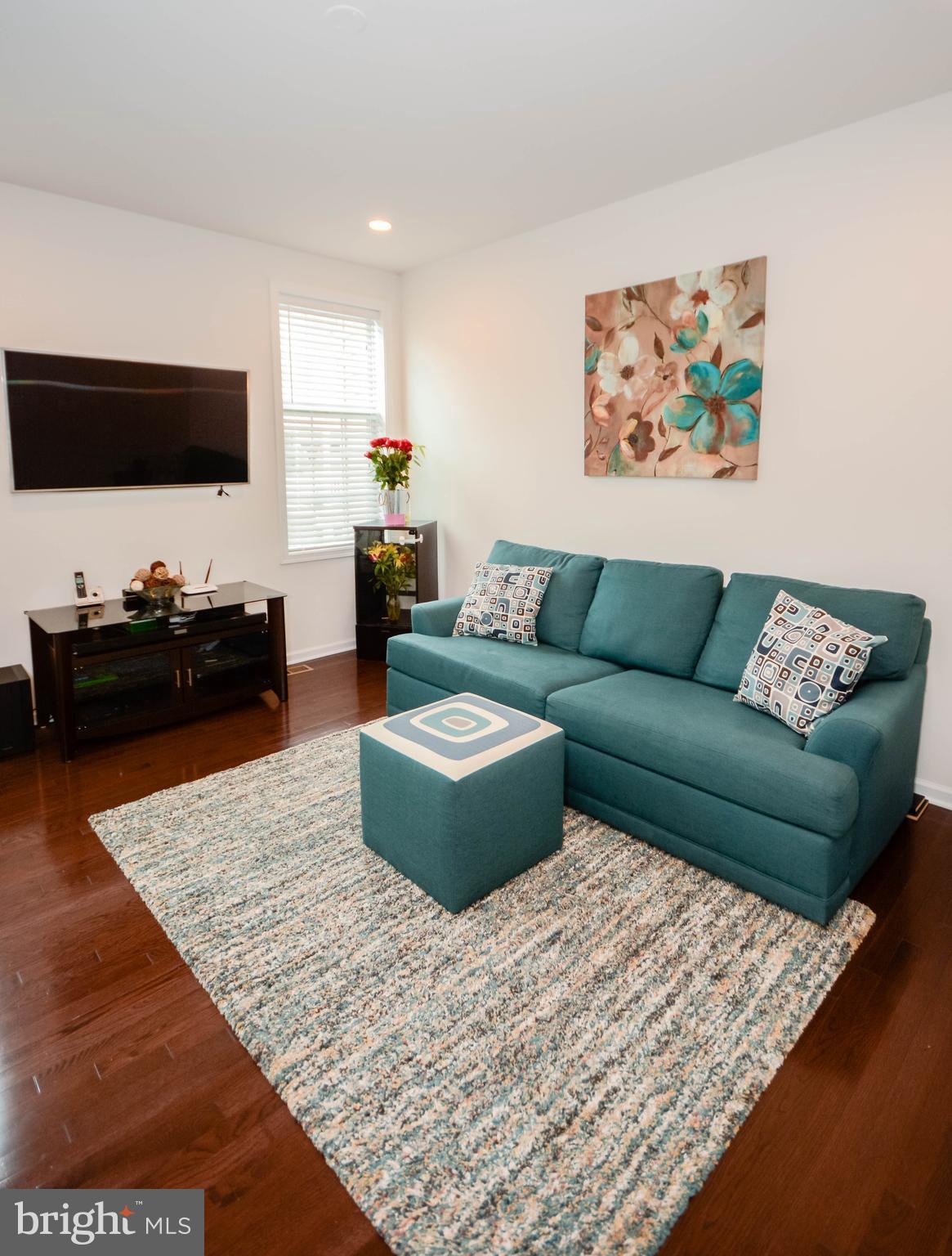 LOUDOUN VALLEY ESTATES 2 - Residential