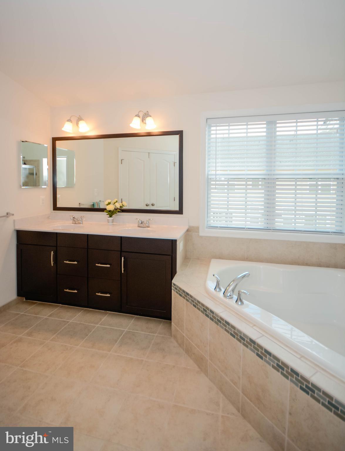 LOUDOUN VALLEY ESTATES 2 - Residential