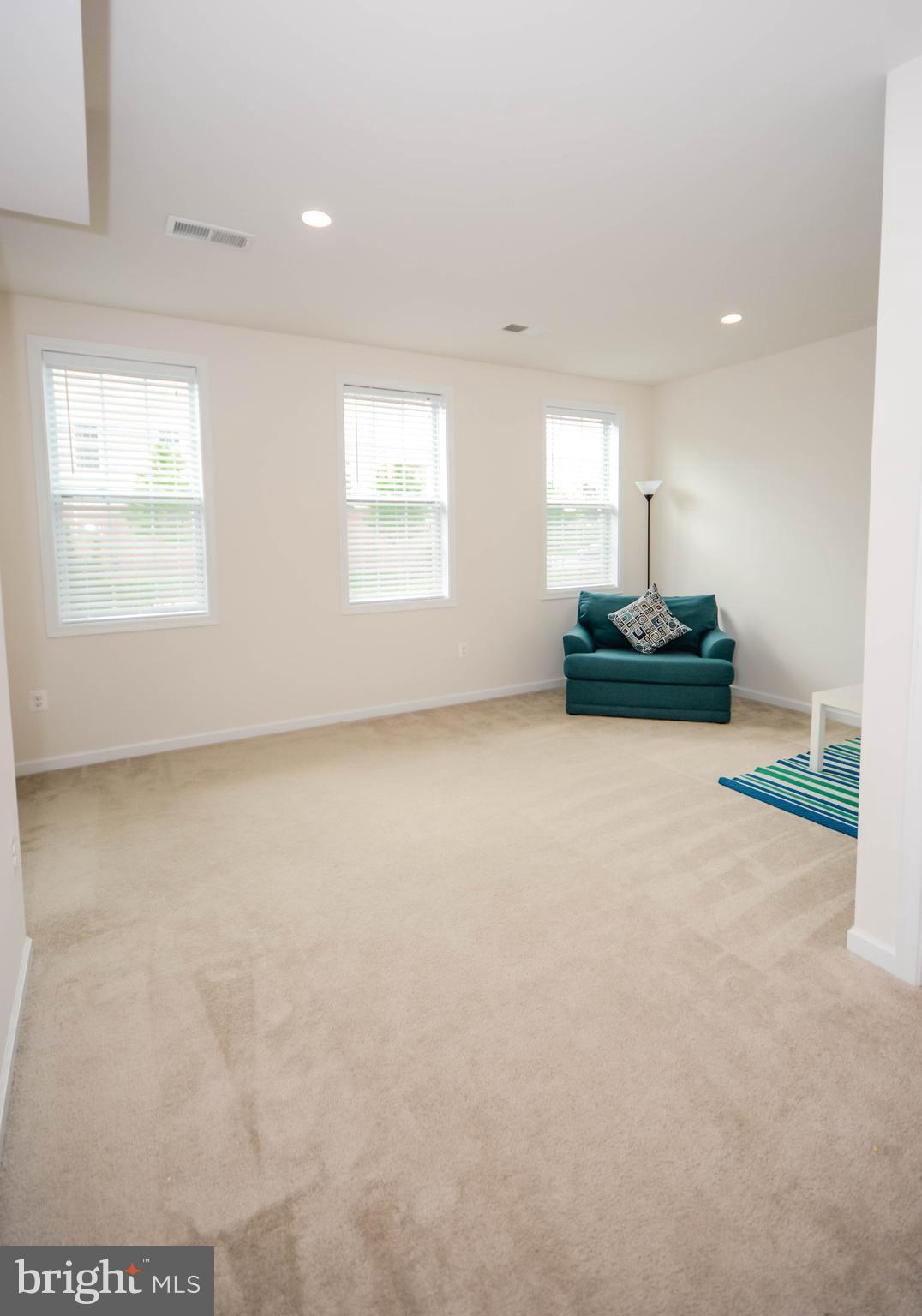 LOUDOUN VALLEY ESTATES 2 - Residential