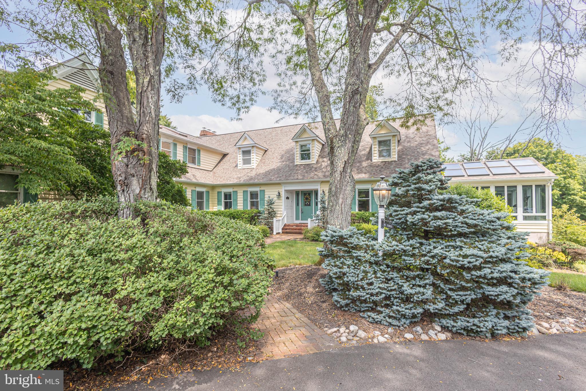 1045 WASHINGTON CROSSING ROAD